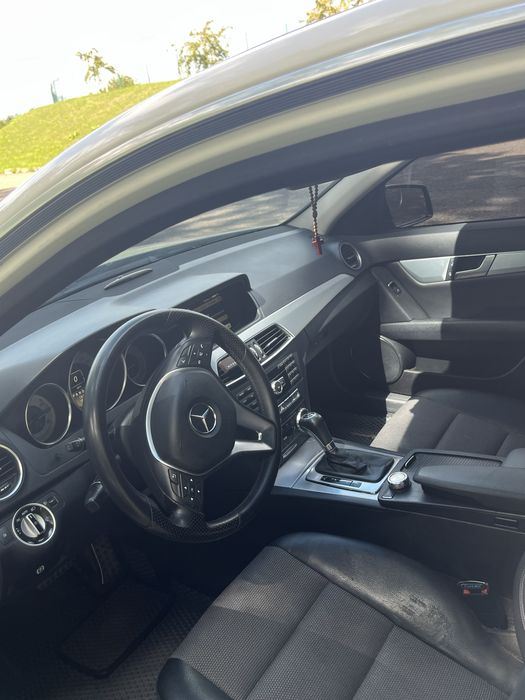 Mercedes-benz c-klass w204