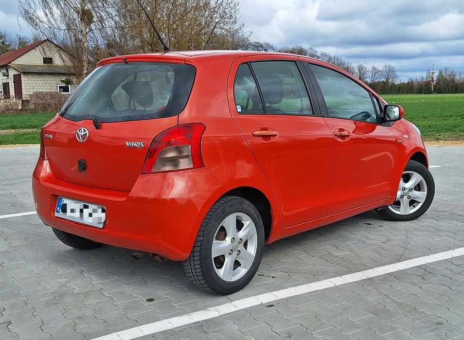 Toyota Yaris 1.4 d4d (Keyless, Climatronic., Alu)