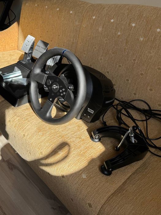 Kierownica Thrustmaster T300