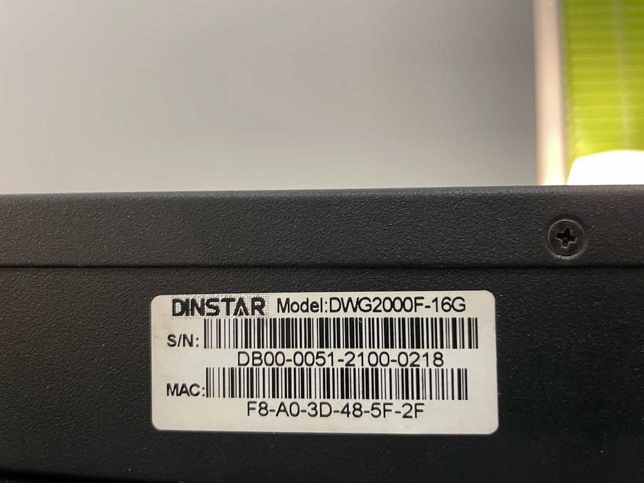 GSM/VoIP шлюз Dinstar DWG2000F — 8 каналів з розширенням до 16