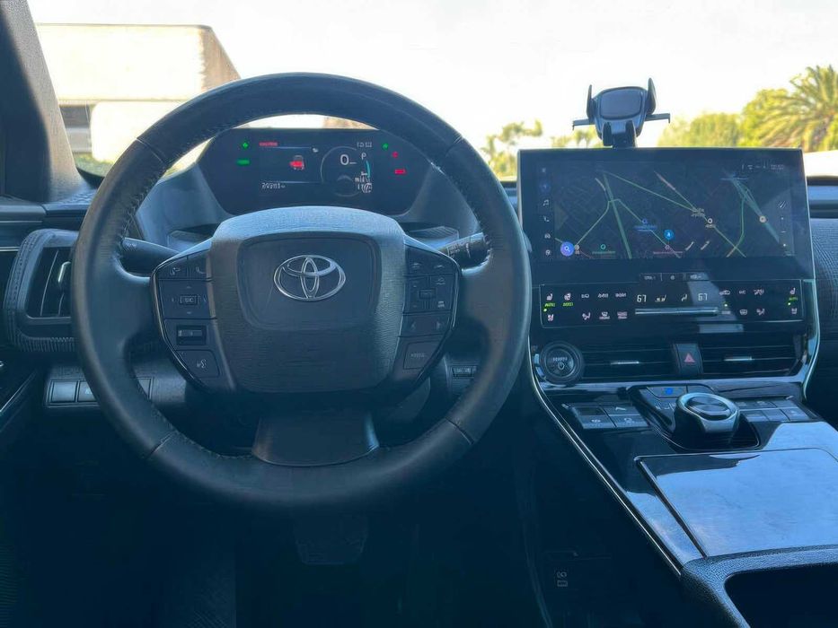 Toyota BZ4X      2023