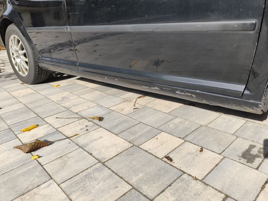 VW Golf 4, 1.6 SR, benzyna-gaz, hak, 2 komplety kół Alu.