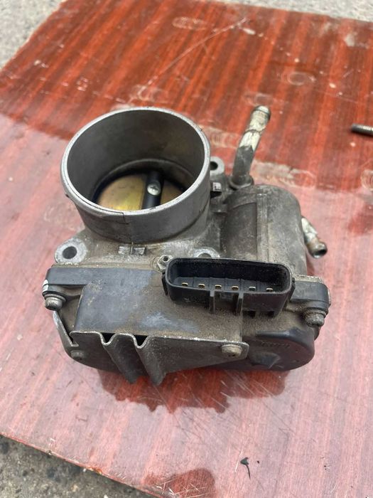 Дросель Lancer x 2.0 4b11