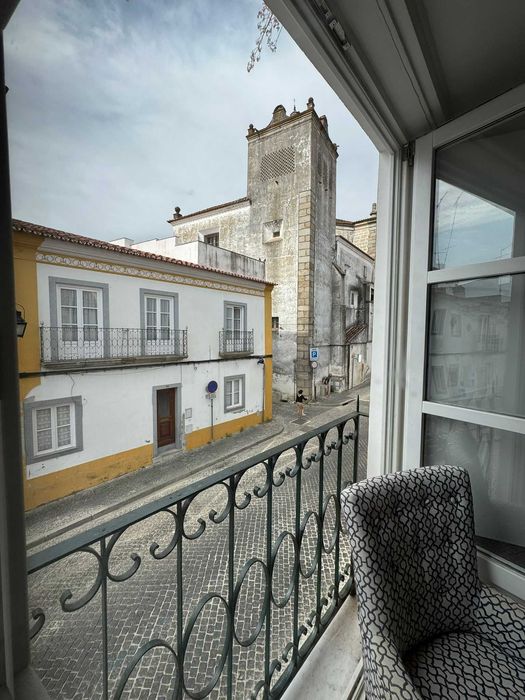 Arrenda-se quarto centro de Évora
