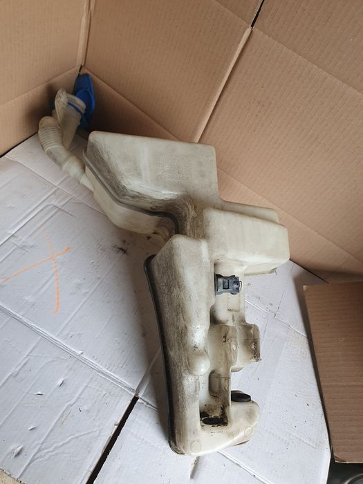 Zbiorniczek spryskiwaczy VW Volkswagen Touran webasto 1T0.955.453 C D