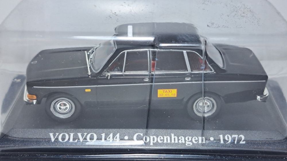 Volvo 144 taxi de copenhaga 1972 1:43
