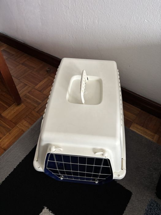 Transportadora para animais em ótimo estado