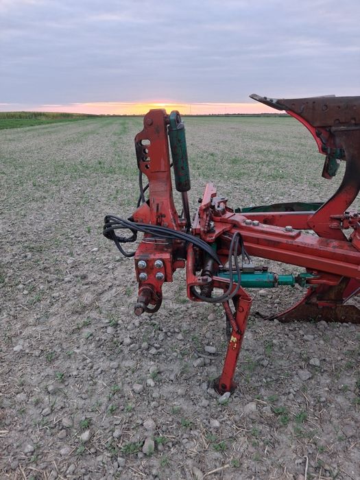 Sprzedam plug kverneland ES95 LD100 4 skibowe.