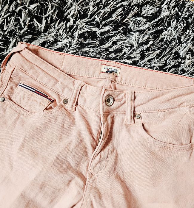 Różowe dżinsy Tommy Hilfiger 29/32