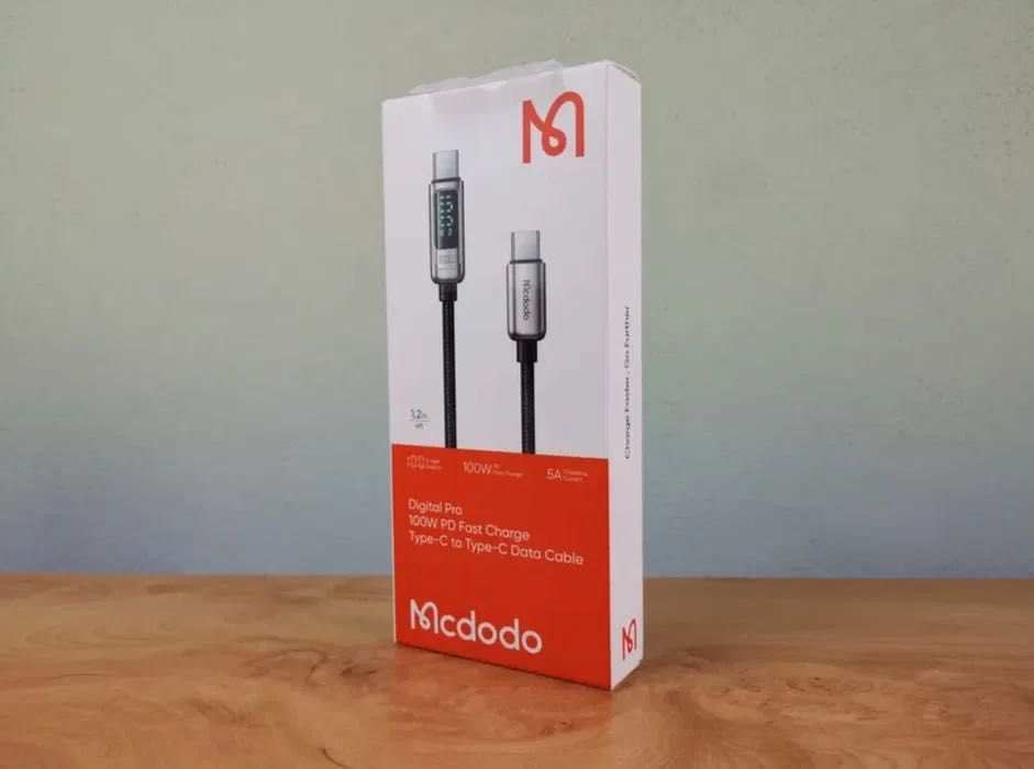 Cabo USB-C em tecido nylon (Mac/ iPhone) c/ ecrã (100 W) **novo**