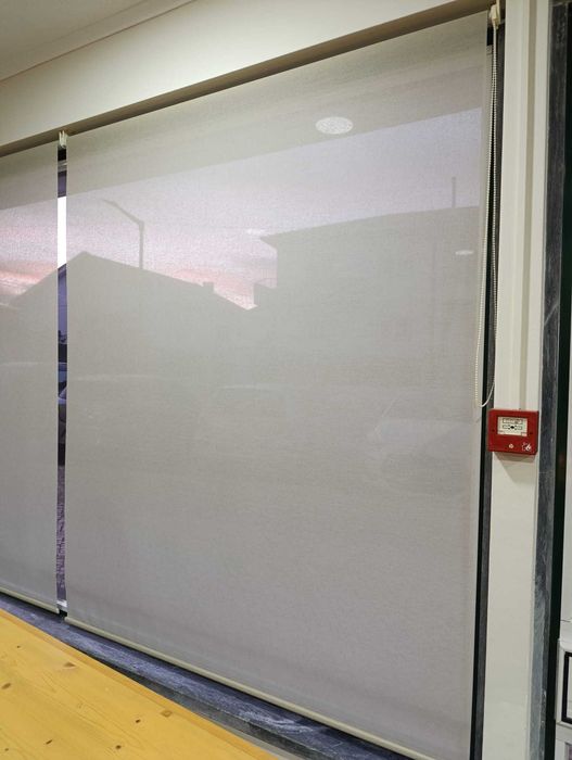 Estores de rolo bege