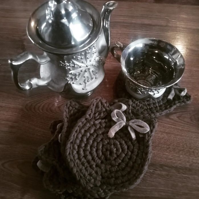 Набор подставок под чашки