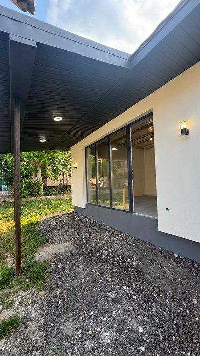 Новий будинок у центрі Зорі | 118 м² | тепла підлога | гараж