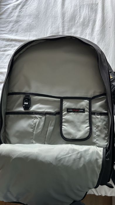 Lowepro Pro Runner 350 AW – Mochila Fotográfica Profissional
