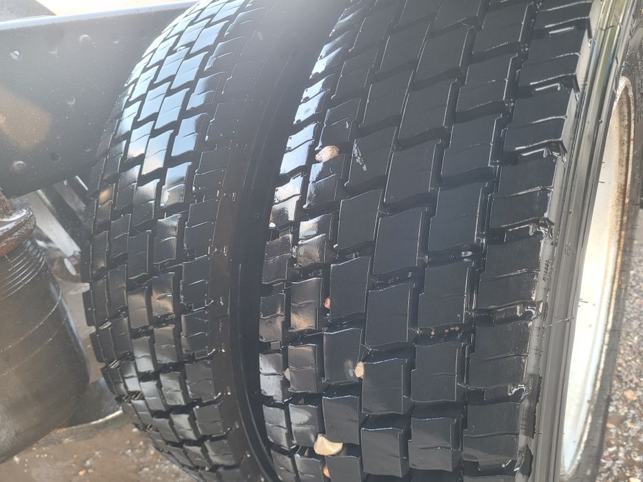 Opony Koła 235/75R17.5