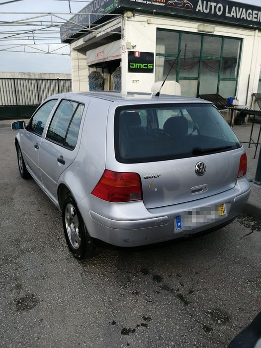Venda de peças Volkswagen Golf lV 1.4 gasolina 16 Válvulas ar condicio