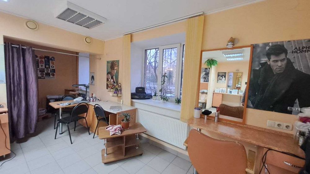 Продам фасадне приміщення вул Волковича р-н Ремзавода, Обл. Лікарні