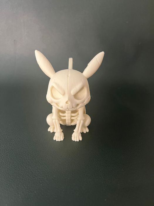 Figura Pokémon Pikachu Esqueleto