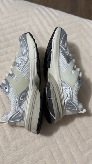 Кросівки zara 29
