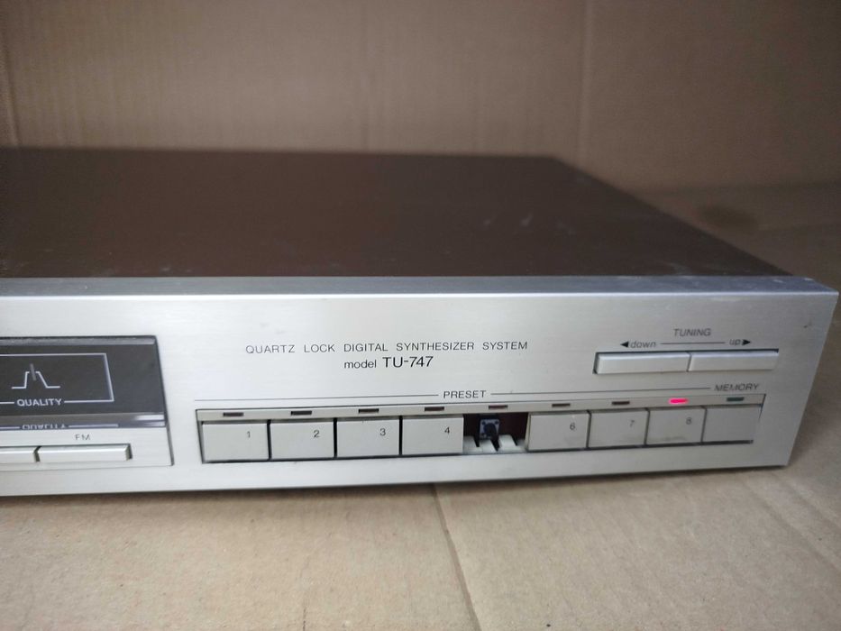 Tuner Radiowy DENON TU-747