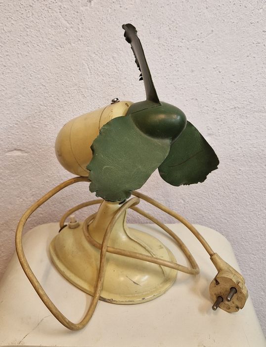 Maico EJ20 wentylator biurkowy metalowy vintage