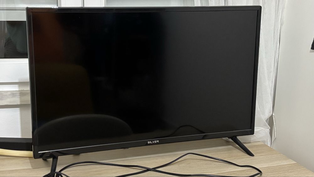 TV Silver 32 Polegadas