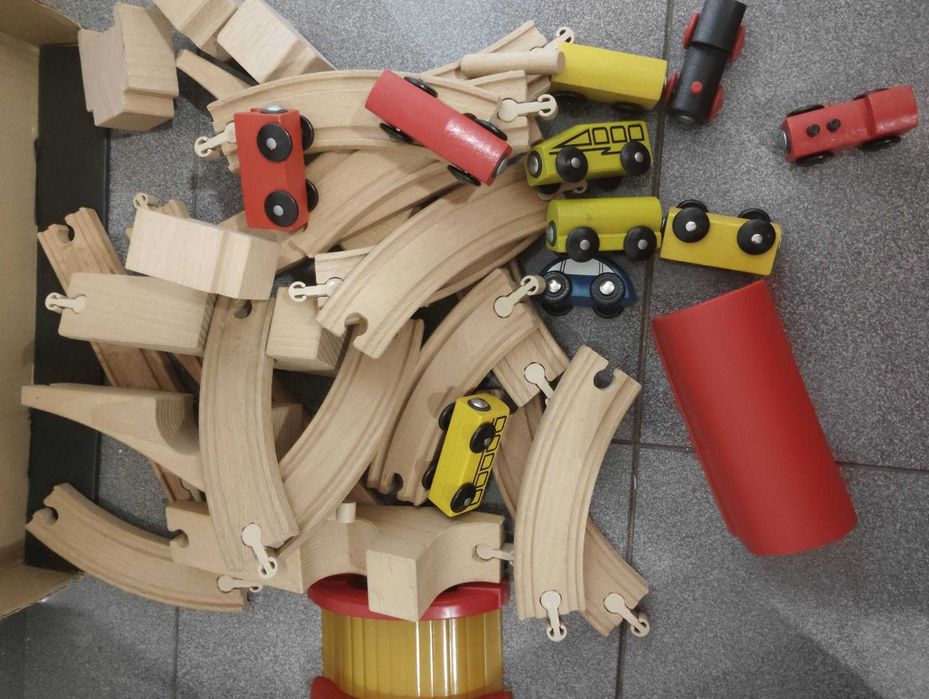 brinquedo em madeira ikea comboio