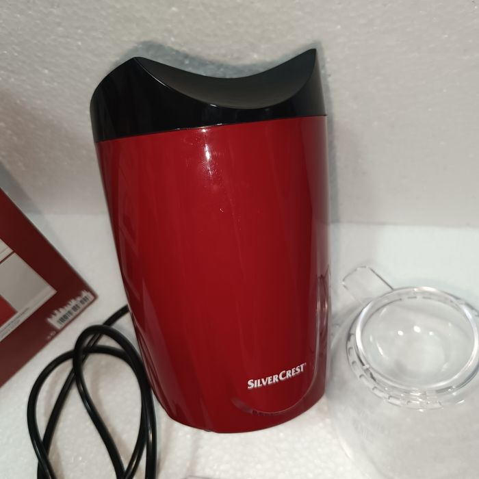Máquina de Fazer Pipocas SilverCrest  SPCM 1200 C1 1200W na Caixa