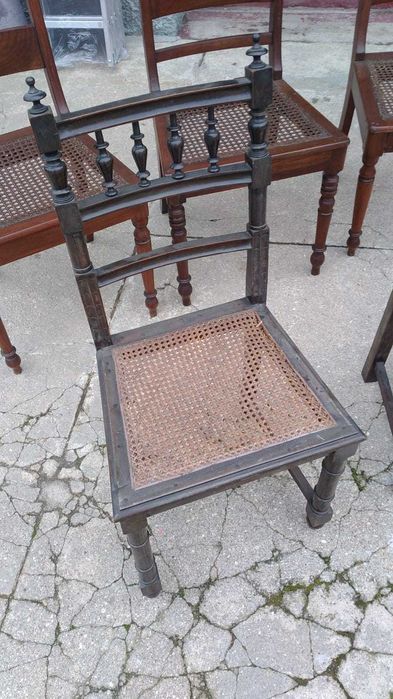 Lote de Cadeiras antigas em palhinha