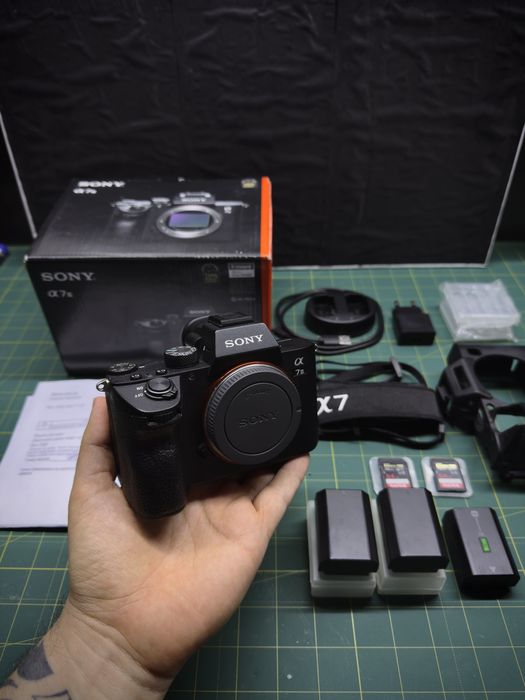 Фотоапарат Sony A7III (body) ідеальний стан + подарунки