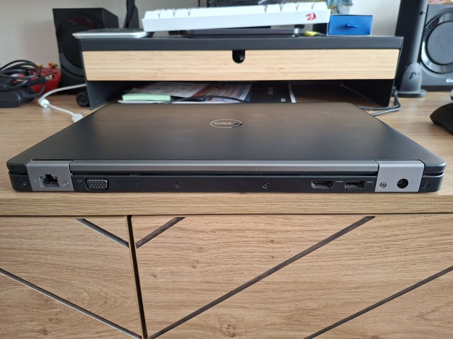Core i5 8GB 256GB M.2 Windows 11 LTE SIM