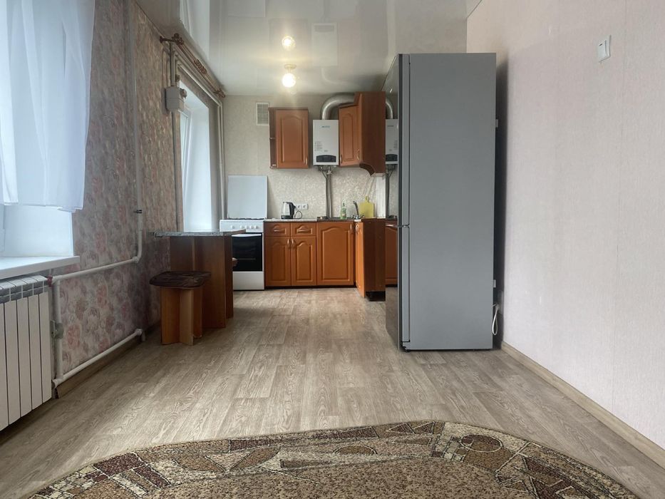 Здам подобово квартиру !