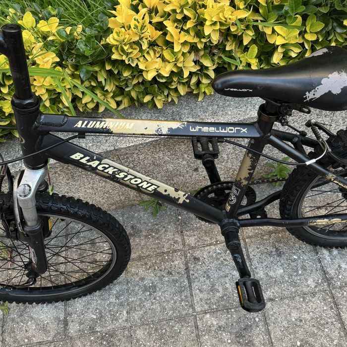 Bicicleta blackstone aluminium