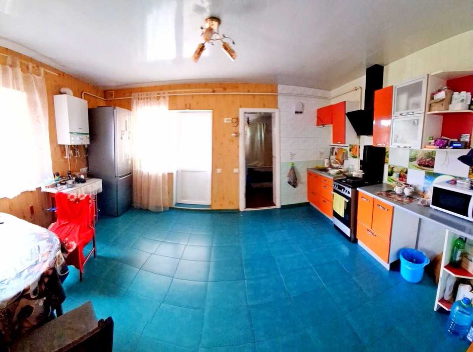 Продам ½ частина будинок в Будах 63 м2