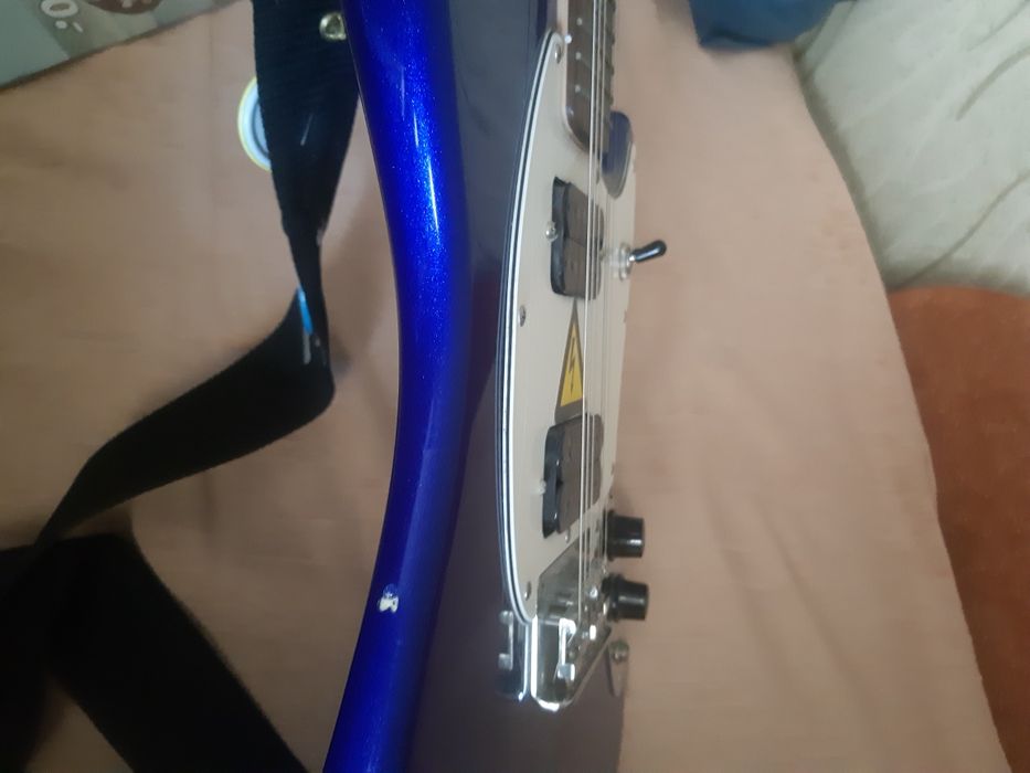 Электрогитара Fender Squier Bullet Mustang HH 7 400 грн. Електрогітари Київ на Olx