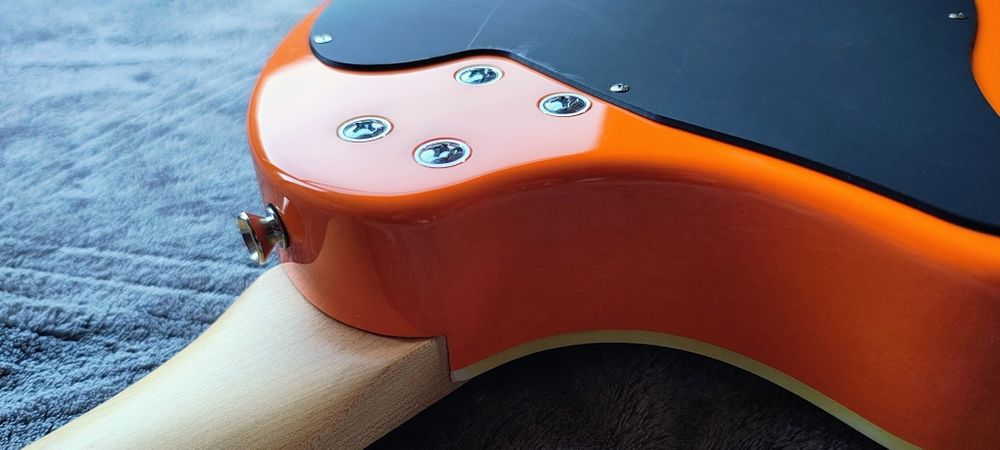 Gitara basowa mini Fernandes