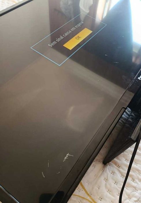 TV Panasonic LCD 32” – Modelo TX-32A300E