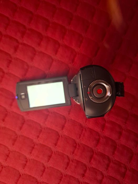 Handycam Samsung Avariada