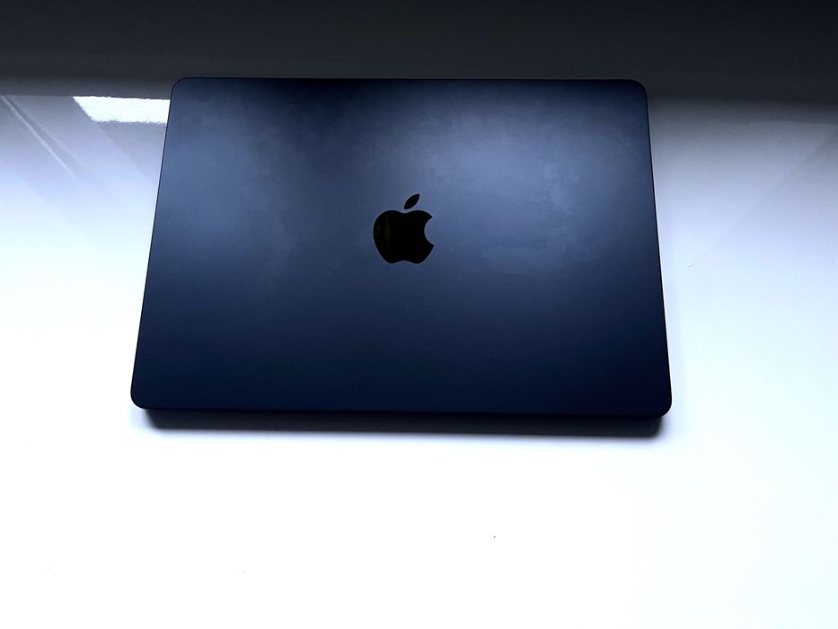 MacBook Air M3 16Gb 13,6''/ Stan Idealny