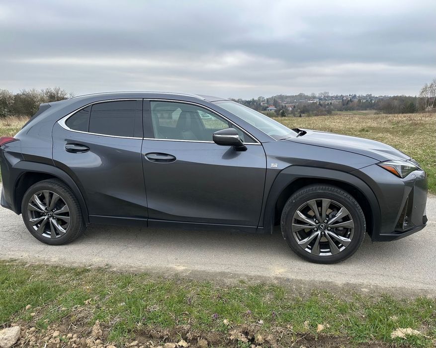 Lexus UX