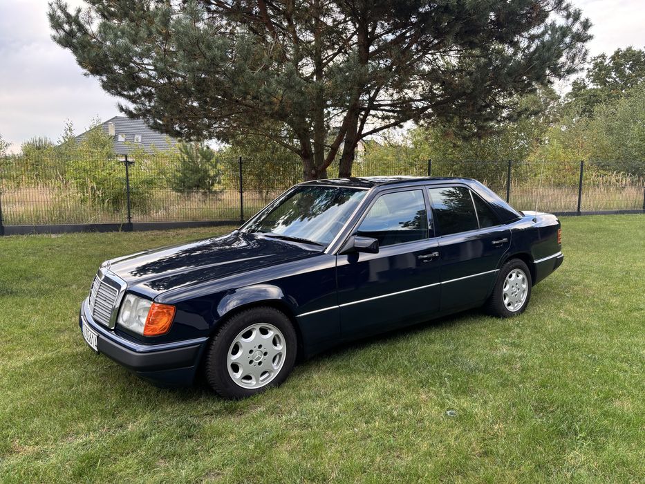 Mercedes-Benz W124