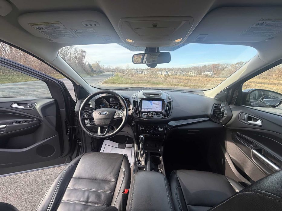 Ford Escape Titanium      2017