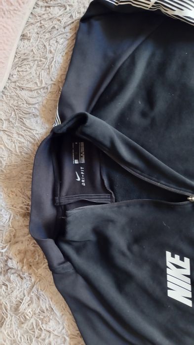 Bluzka  termiczna  męska NIke r. L nowa