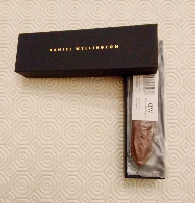 Relogio DW Classic Sheffield + Pulseira extra Classic St. Mawes