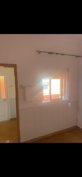 Moradia T2 com terreno 850 m2 a 900 mts da praia de lavadores