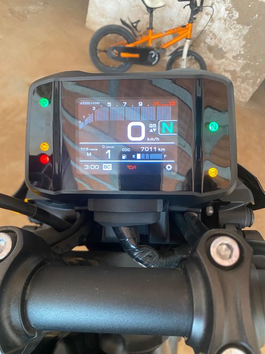 Yamaha MT-09 SP como nova