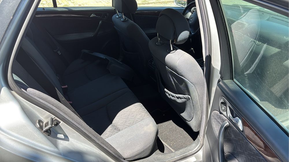 C220 ano 2001  com avaria motor