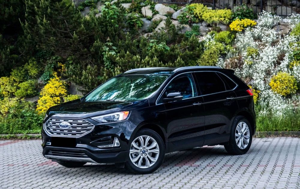 Ford Edge Titanium 2022 року