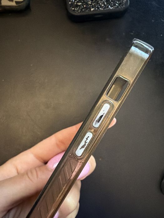 Чохли на iPhone 12