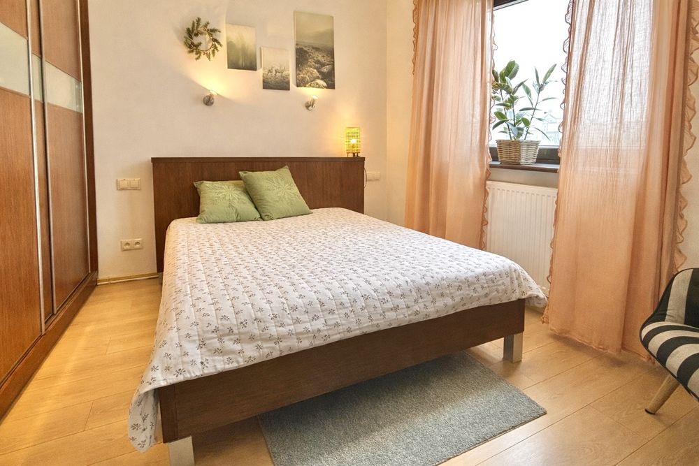 4 pokojowe przytulne mieszkanie + taras/garaż